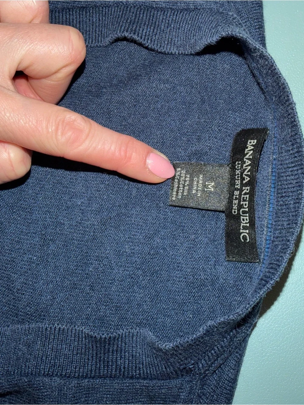 Banana Republic Men's V-Neck Slim Fit Sweater